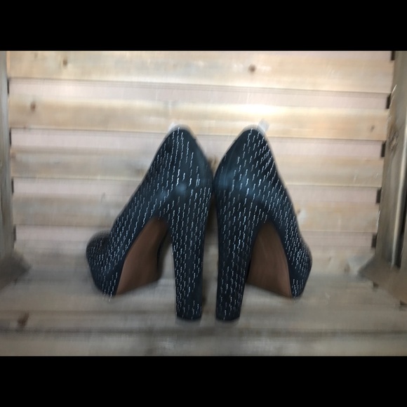 BCBGeneration BG Joyss Heels Size 9B - Picture 4 of 6